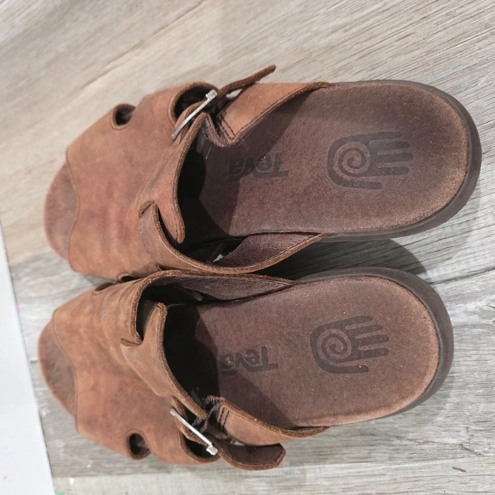 Teva casual adjustable